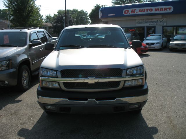 2003 Chevrolet Avalanche C350 4dr Sdn 3.5L Sport RWD Sedan