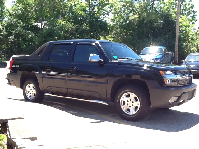 2003 Chevrolet Avalanche Unknown