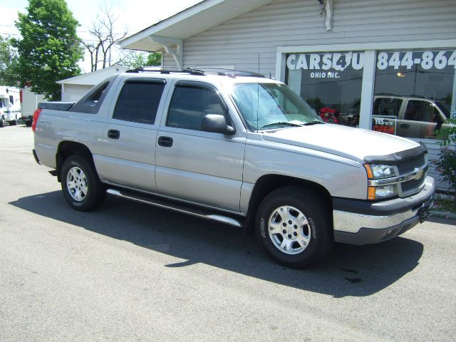 2004 Chevrolet Avalanche C350 4dr Sdn 3.5L Sport RWD Sedan