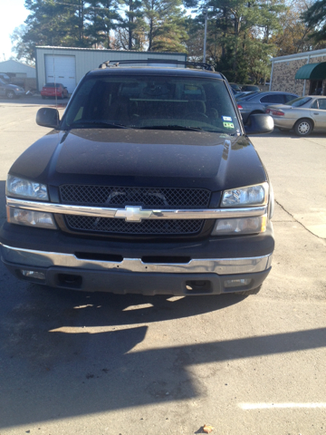 2004 Chevrolet Avalanche C350 4dr Sdn 3.5L Sport RWD Sedan