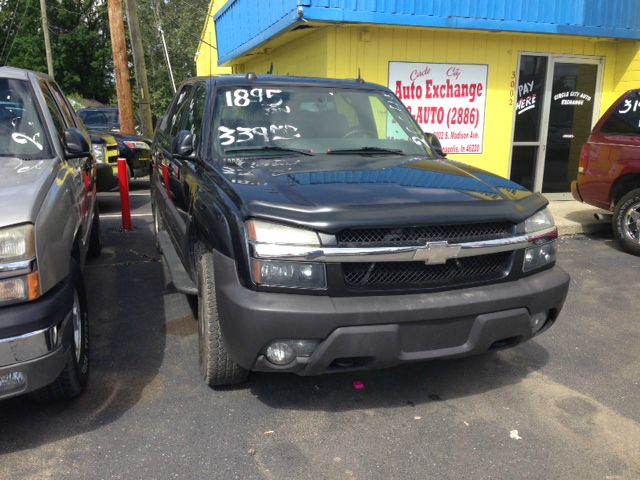 2004 Chevrolet Avalanche C350 4dr Sdn 3.5L Sport RWD Sedan