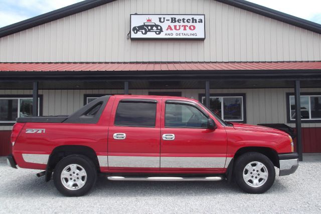 2004 Chevrolet Avalanche C350 4dr Sdn 3.5L Sport RWD Sedan