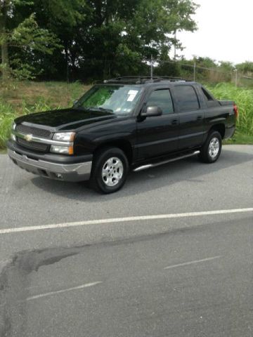 2004 Chevrolet Avalanche C350 4dr Sdn 3.5L Sport RWD Sedan