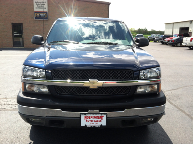 2004 Chevrolet Avalanche C350 4dr Sdn 3.5L Sport RWD Sedan