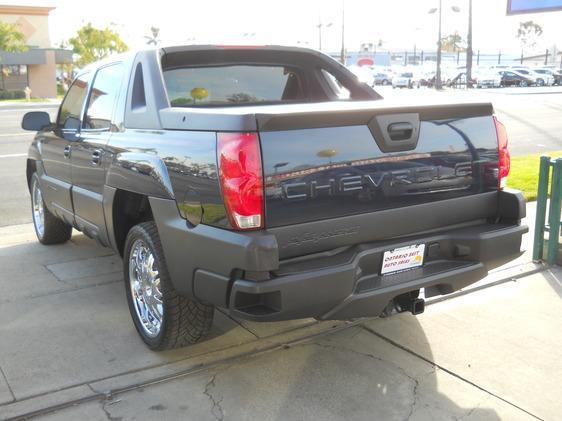 2004 Chevrolet Avalanche C350 4dr Sdn 3.5L Sport RWD Sedan