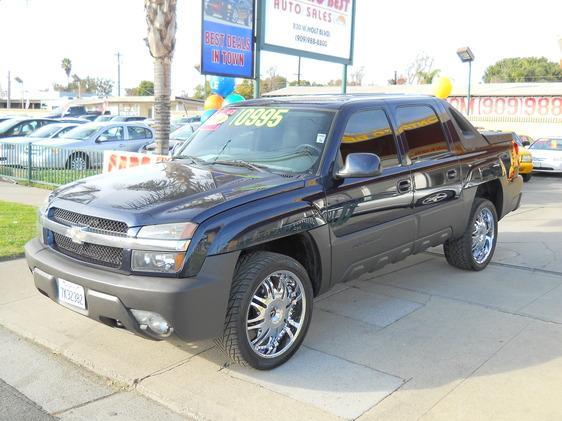 2004 Chevrolet Avalanche C350 4dr Sdn 3.5L Sport RWD Sedan