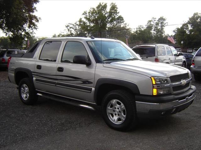 2004 Chevrolet Avalanche Unknown