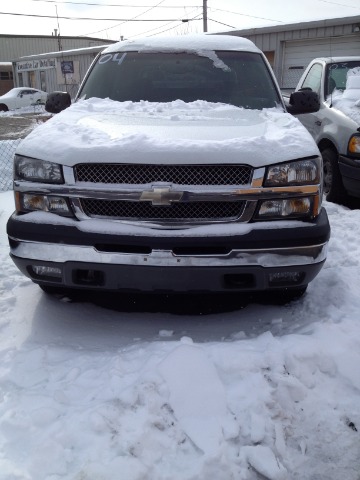 2004 Chevrolet Avalanche C350 4dr Sdn 3.5L Sport RWD Sedan