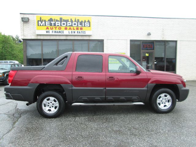 2004 Chevrolet Avalanche C350 4dr Sdn 3.5L Sport RWD Sedan