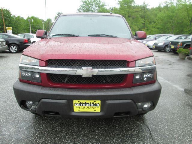 2004 Chevrolet Avalanche C350 4dr Sdn 3.5L Sport RWD Sedan