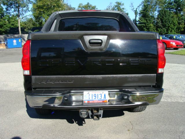 2004 Chevrolet Avalanche Hardtop GT