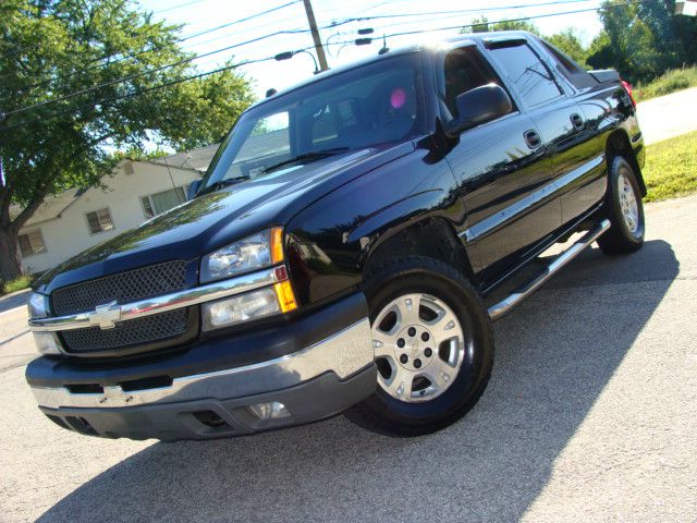 2004 Chevrolet Avalanche Hardtop GT