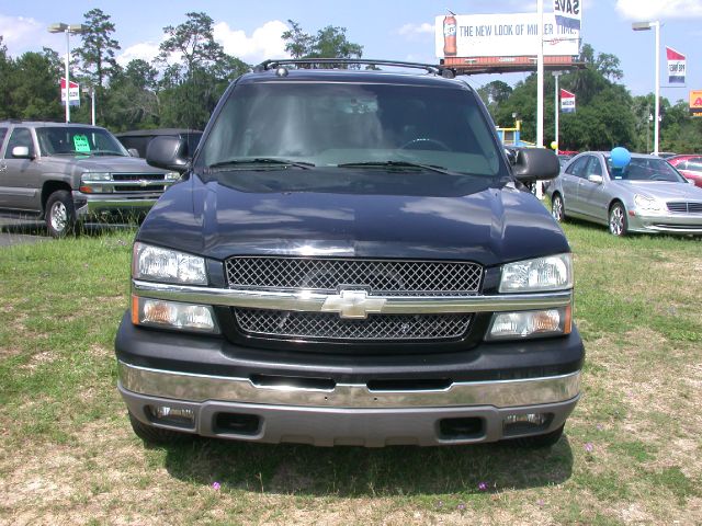 2004 Chevrolet Avalanche C350 4dr Sdn 3.5L Sport RWD Sedan