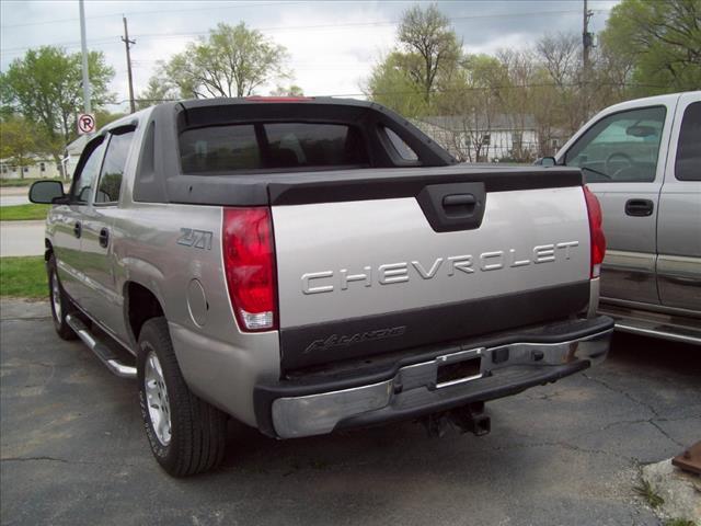 2004 Chevrolet Avalanche Water Truck