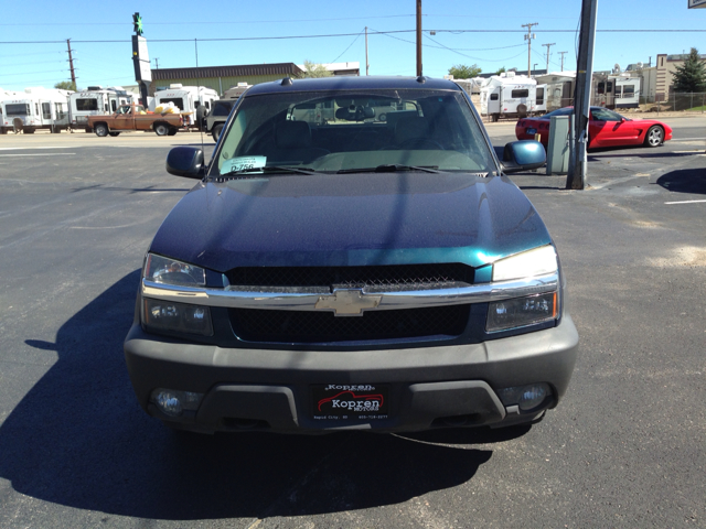 2005 Chevrolet Avalanche C350 4dr Sdn 3.5L Sport RWD Sedan