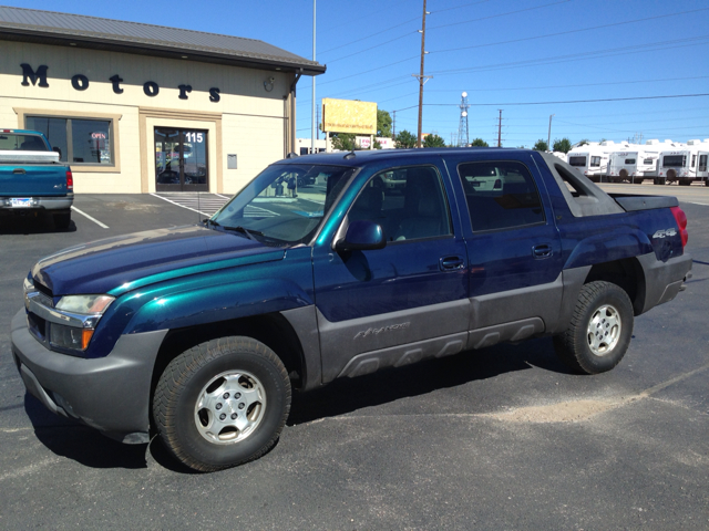 2005 Chevrolet Avalanche C350 4dr Sdn 3.5L Sport RWD Sedan