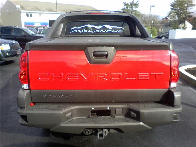 2005 Chevrolet Avalanche Work Truck REG 15