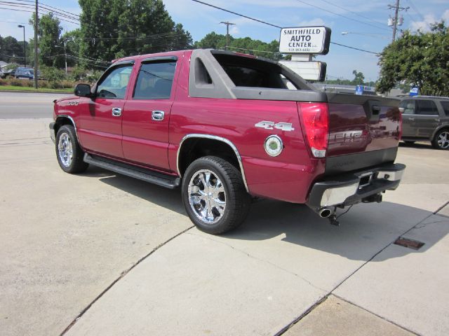 2005 Chevrolet Avalanche C350 4dr Sdn 3.5L Sport RWD Sedan