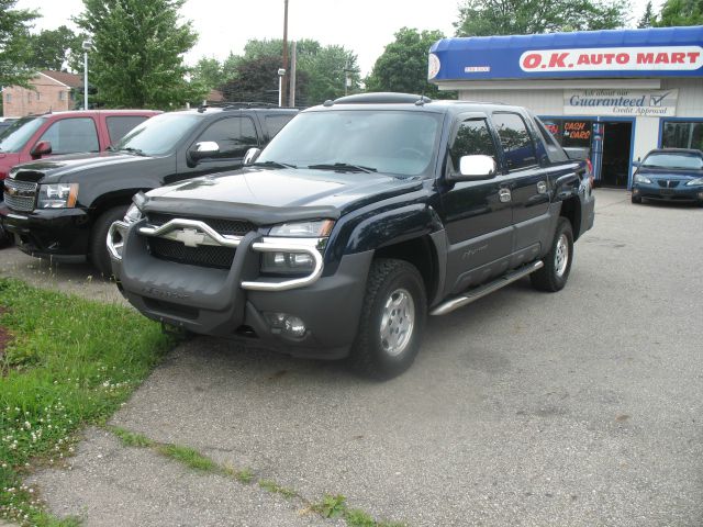 2005 Chevrolet Avalanche C350 4dr Sdn 3.5L Sport RWD Sedan