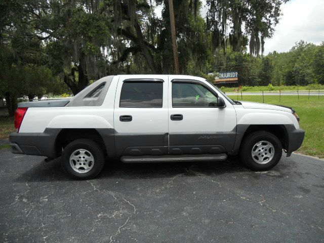 2005 Chevrolet Avalanche C350 4dr Sdn 3.5L Sport RWD Sedan