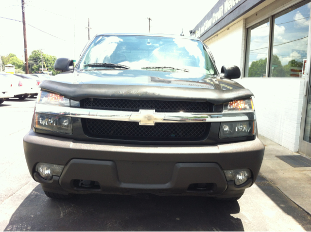 2005 Chevrolet Avalanche C350 4dr Sdn 3.5L Sport RWD Sedan