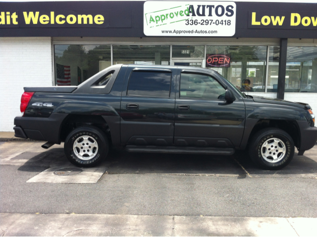 2005 Chevrolet Avalanche C350 4dr Sdn 3.5L Sport RWD Sedan