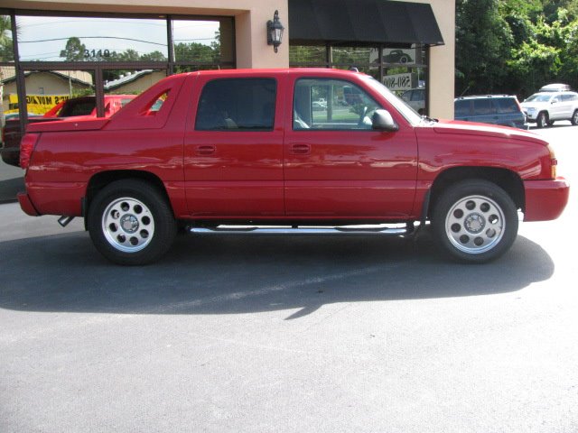 2005 Chevrolet Avalanche SLT Reg. Cab 4x4