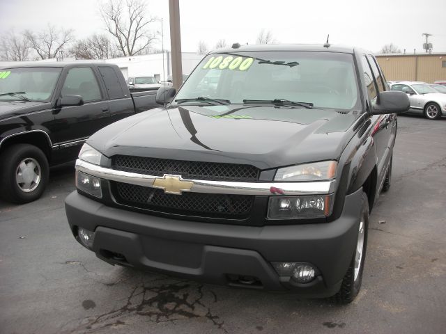 2005 Chevrolet Avalanche C350 4dr Sdn 3.5L Sport RWD Sedan