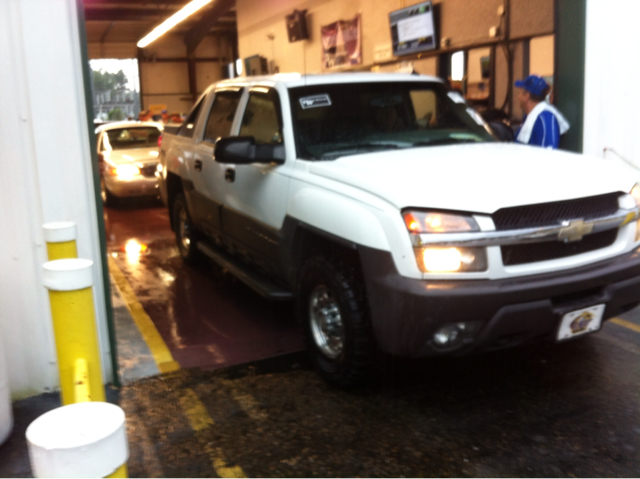 2005 Chevrolet Avalanche Carrera Coupe