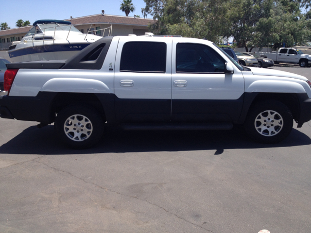 2005 Chevrolet Avalanche C350 4dr Sdn 3.5L Sport RWD Sedan