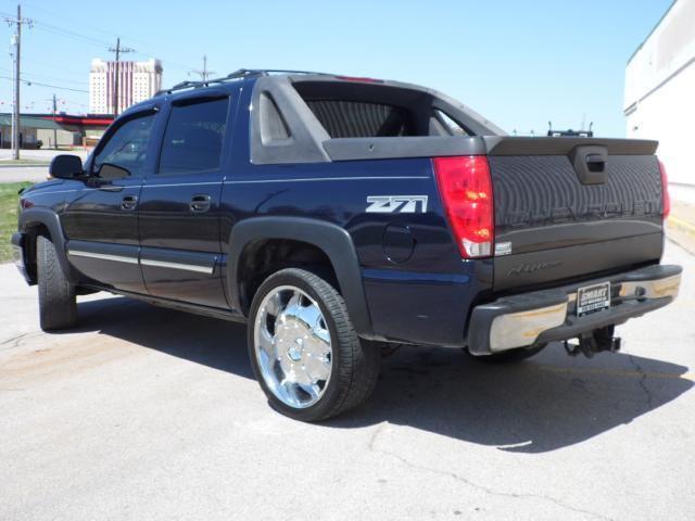 2005 Chevrolet Avalanche Sport LOW Miles