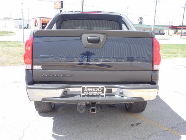 2005 Chevrolet Avalanche Sport LOW Miles