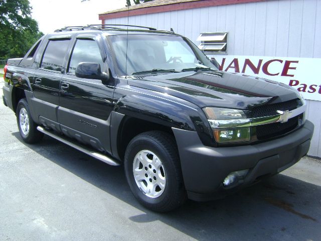 2006 Chevrolet Avalanche C350 4dr Sdn 3.5L Sport RWD Sedan