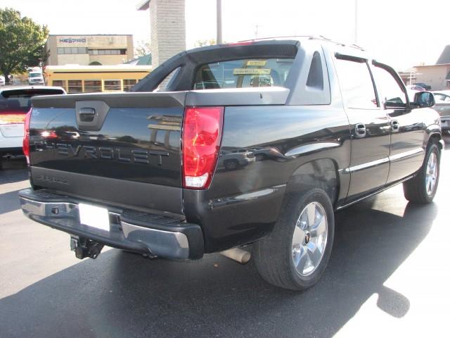 2006 Chevrolet Avalanche SXT 2.0L L4 SFI SOHC 16V