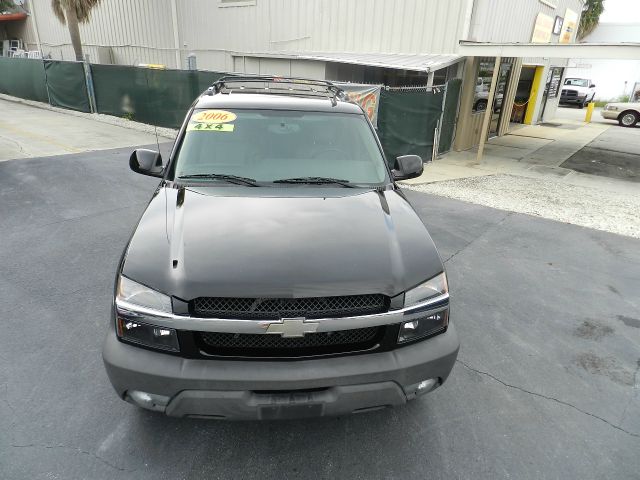 2006 Chevrolet Avalanche Carrera Coupe