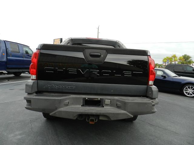 2006 Chevrolet Avalanche Carrera Coupe