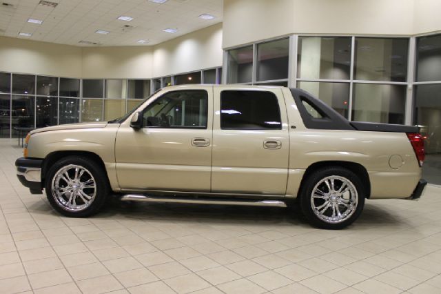 2006 Chevrolet Avalanche 3dr HB Manual W/air Cond