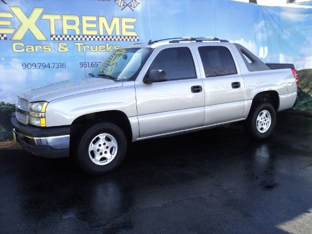 2006 Chevrolet Avalanche C350 4dr Sdn 3.5L Sport RWD Sedan