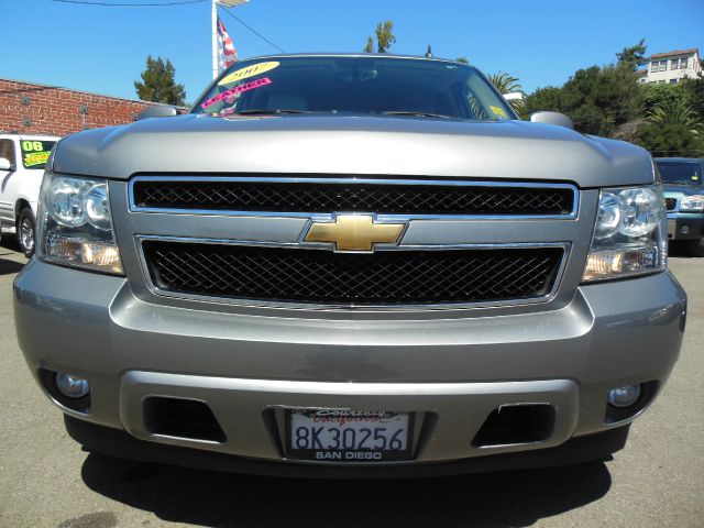 2007 Chevrolet Avalanche SXT Wheelchair Accessible Van