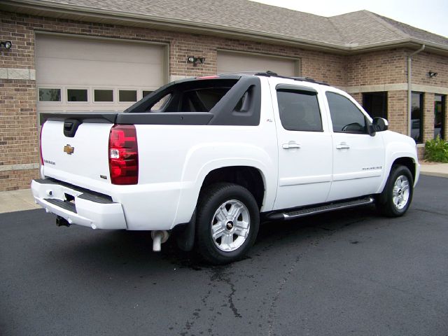 2007 Chevrolet Avalanche Express VAN