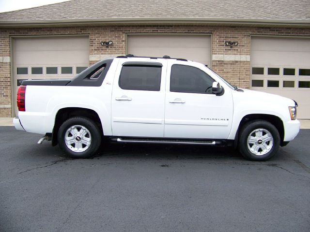 2007 Chevrolet Avalanche Express VAN