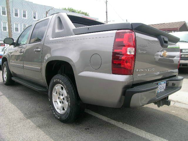 2007 Chevrolet Avalanche 4dr Sdn 3.0L Luxury 4matic AWD