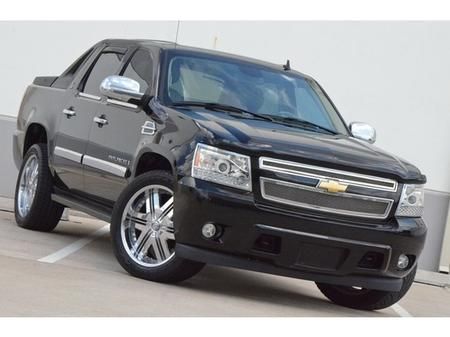 2007 Chevrolet Avalanche 4dr Sdn I4 CVT 2.5