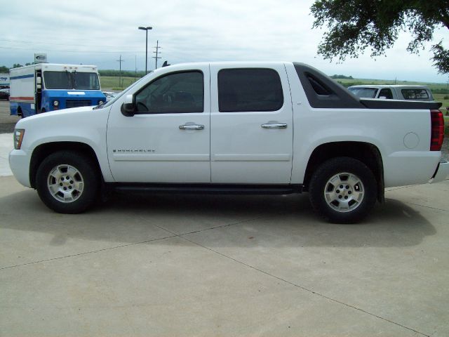 2007 Chevrolet Avalanche Sportseats 7warrtanty Available Van