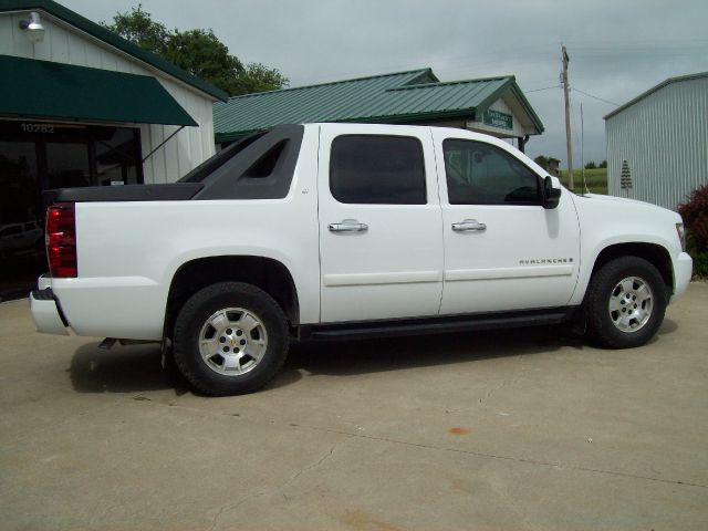 2007 Chevrolet Avalanche Sportseats 7warrtanty Available Van