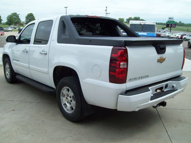 2007 Chevrolet Avalanche Sportseats 7warrtanty Available Van