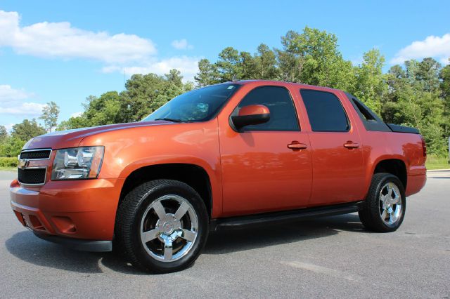 2007 Chevrolet Avalanche Track Edition 3.8