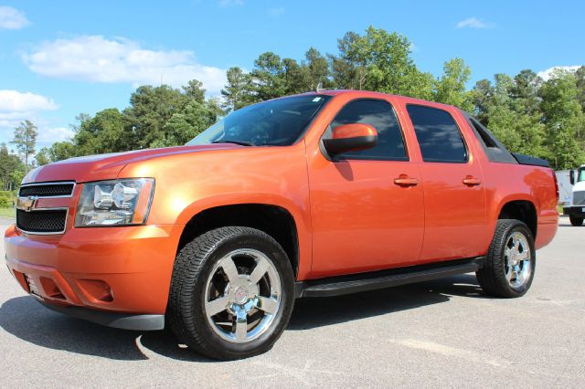 2007 Chevrolet Avalanche Track Edition 3.8