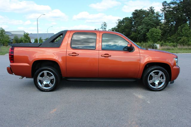 2007 Chevrolet Avalanche Track Edition 3.8