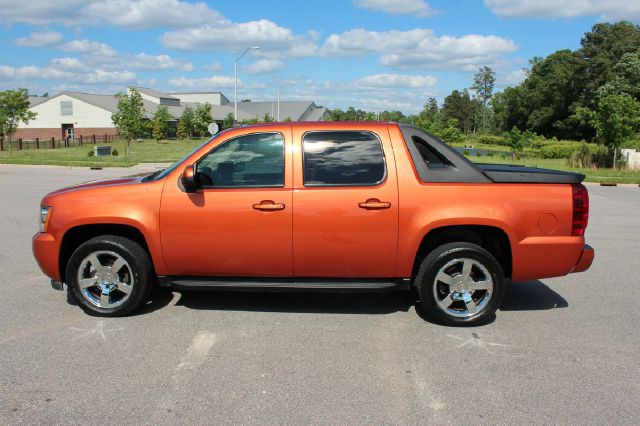 2007 Chevrolet Avalanche Track Edition 3.8